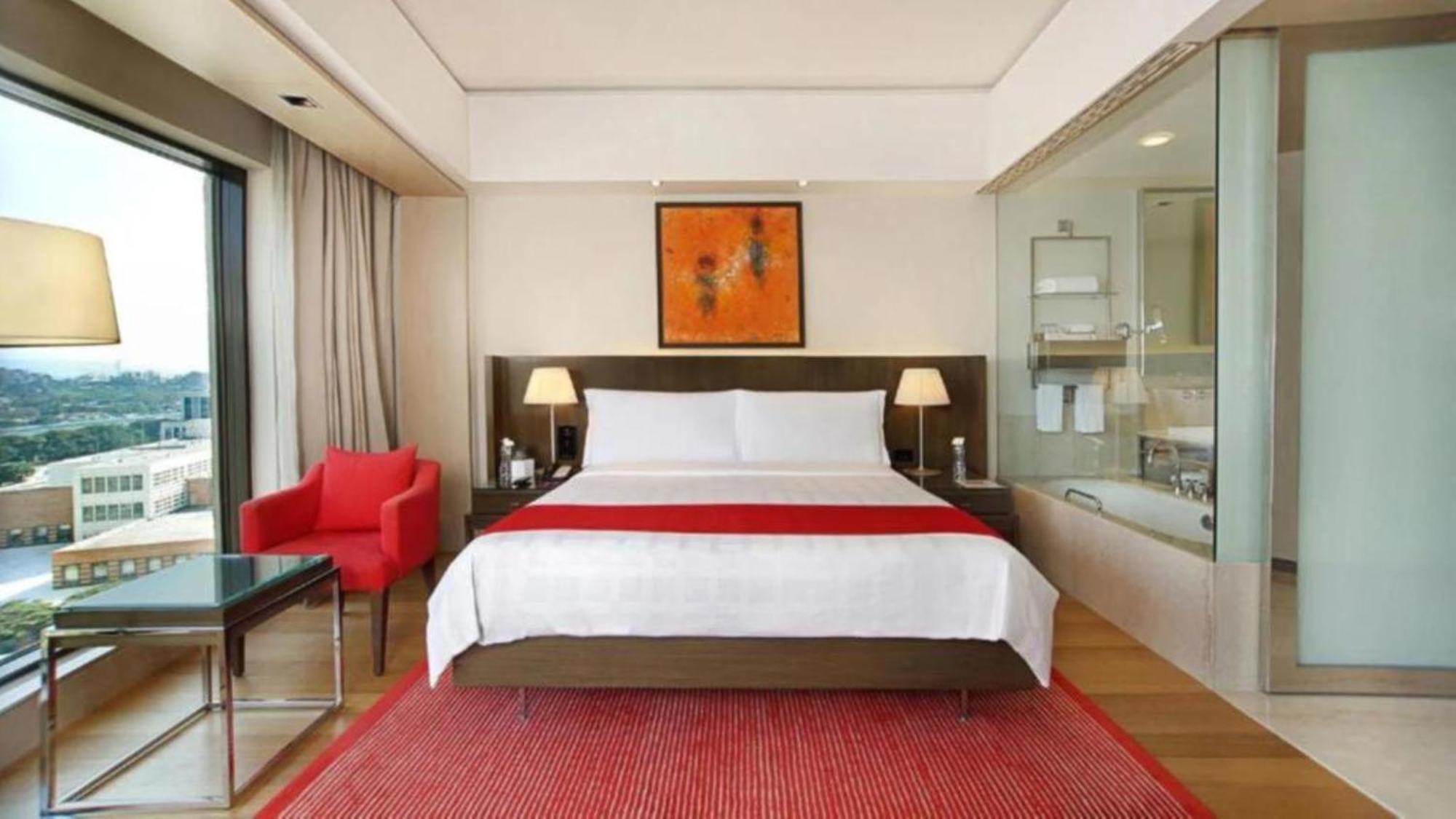 Hotel Seven Inn Near Delhi Airport New Delhi Exterior photo
